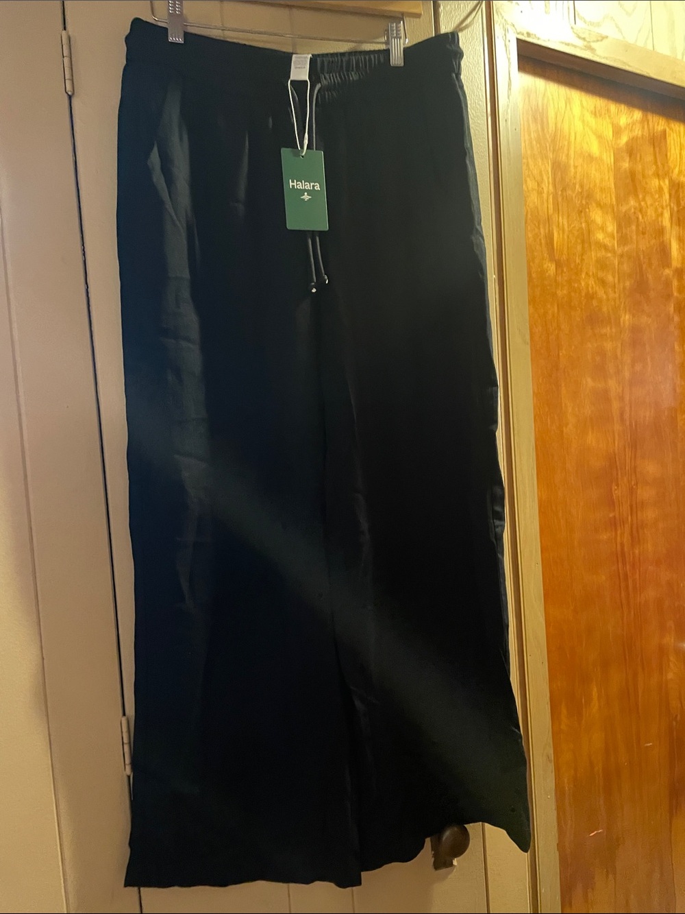 Halara women’s Black Wide-Leg drawstring Pants